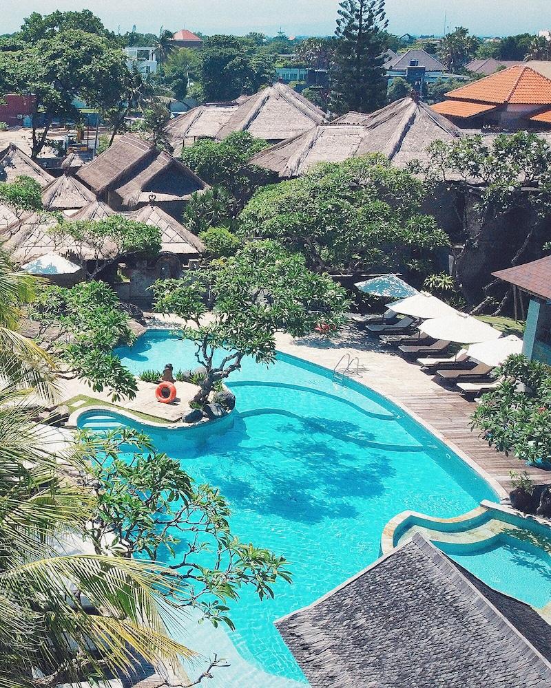 โรงแรมแกรนด์ บาหลีซานิ สวีทส์ เกอโรโบกัน ภายนอก รูปภาพ